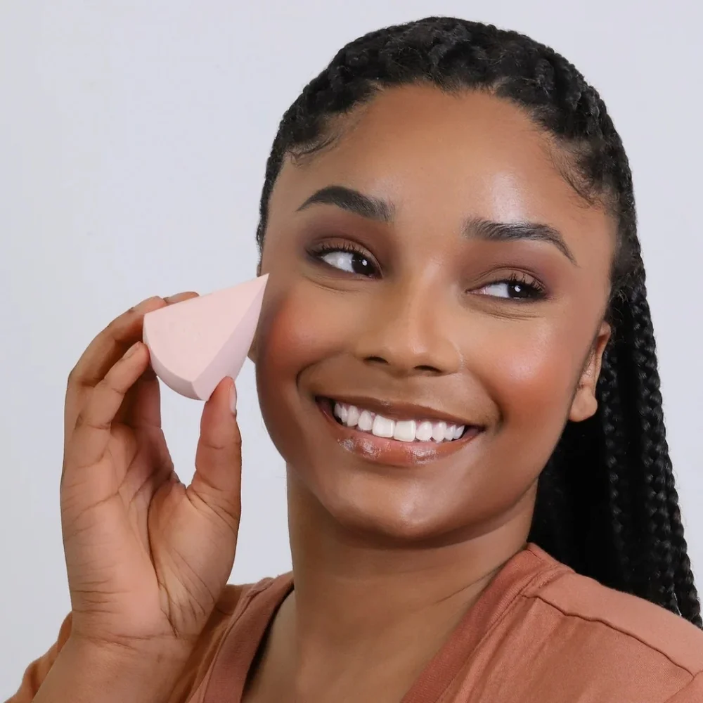 LYS Beauty Confident Precision Makeup Sponge | NEW | Triangle Shaped